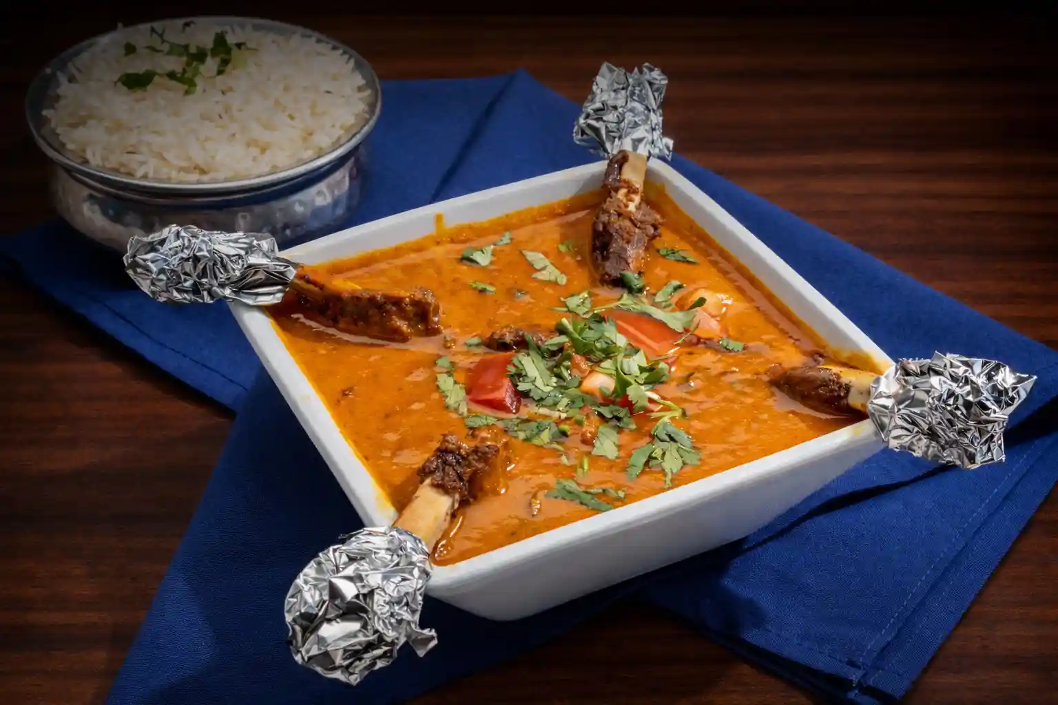 Dal makhani - slow-cooked black lentils with butter and cream