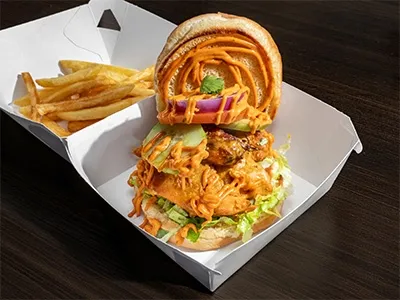 Butter Chicken Melt Burger (DD)